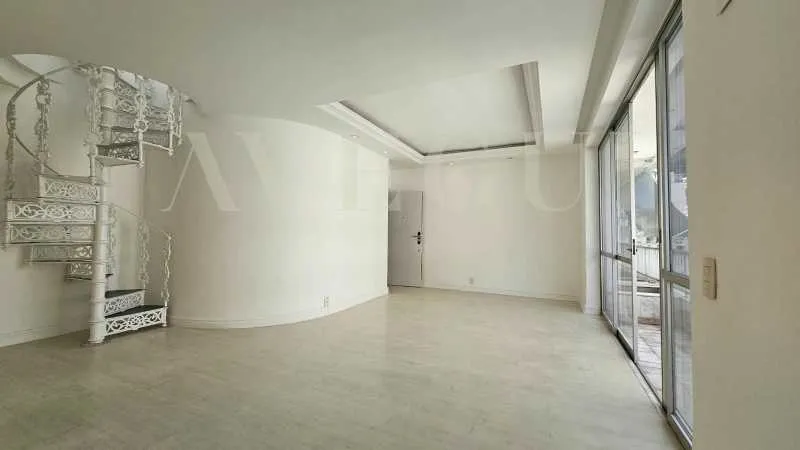 Вид на воду та 4 спальні: квартира 258 м² — photo 3