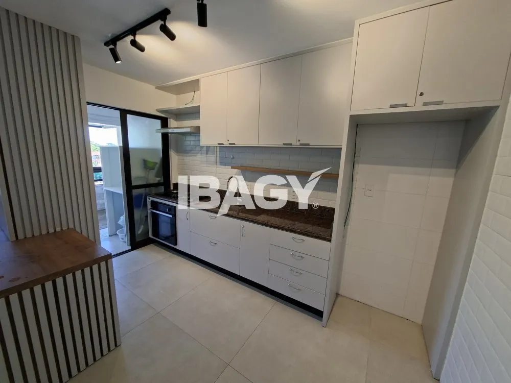 Квартира с 2 спальнями и кухней open-plan и 1 местом — photo 2