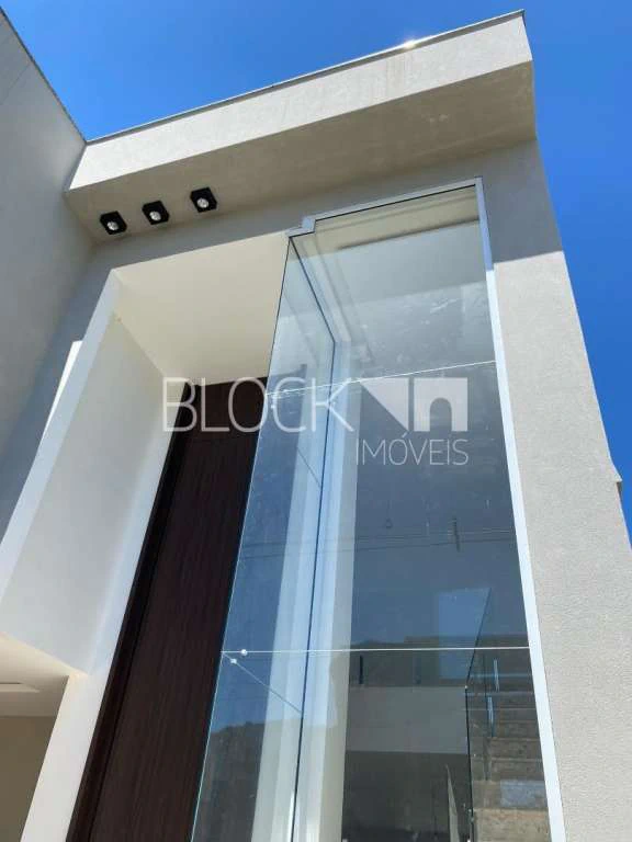 Condominium house with 4 en-suite rooms and open kitchen — photo 26
