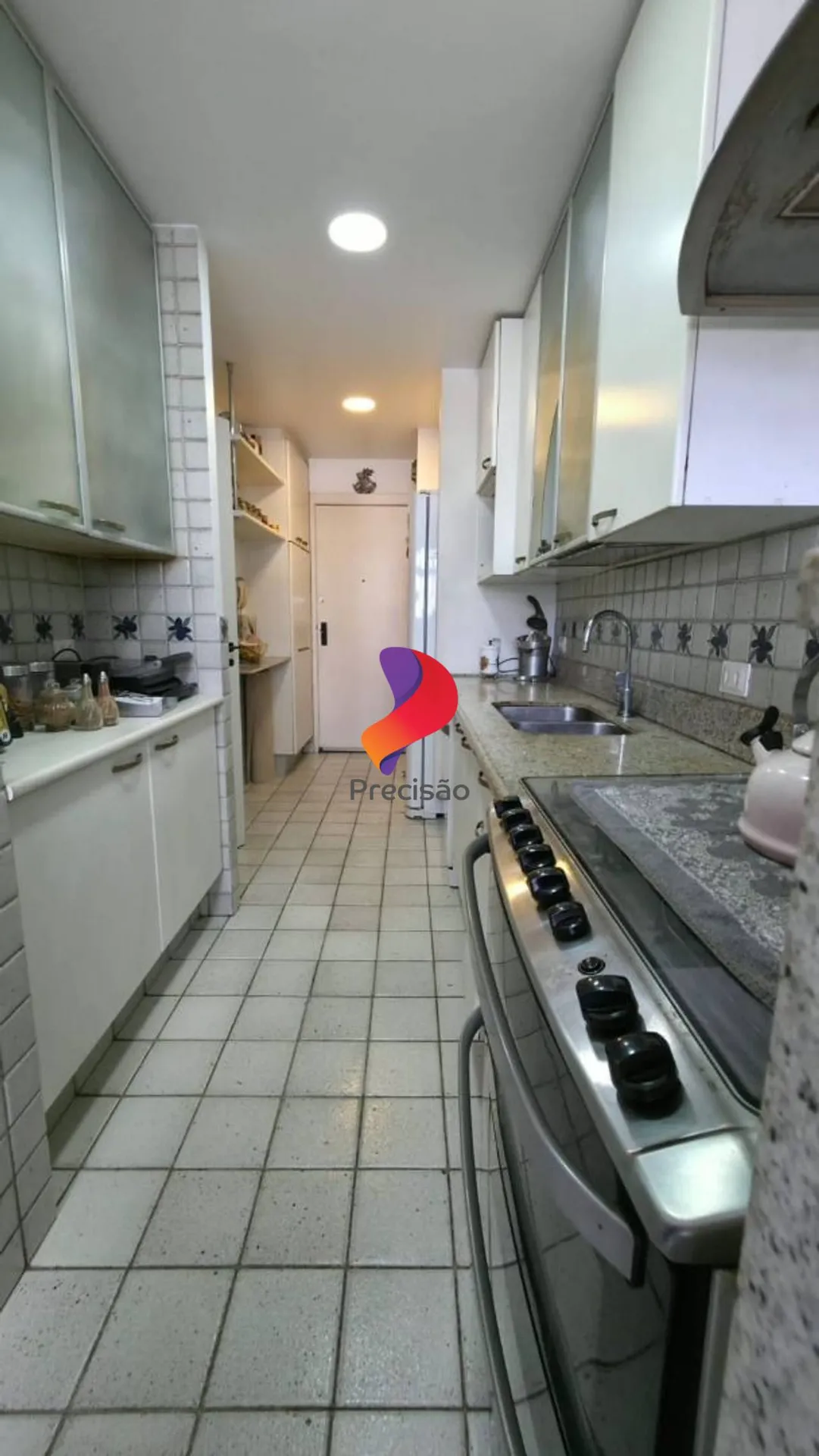 Квартира з 2 спальнями та джакузі — photo 25