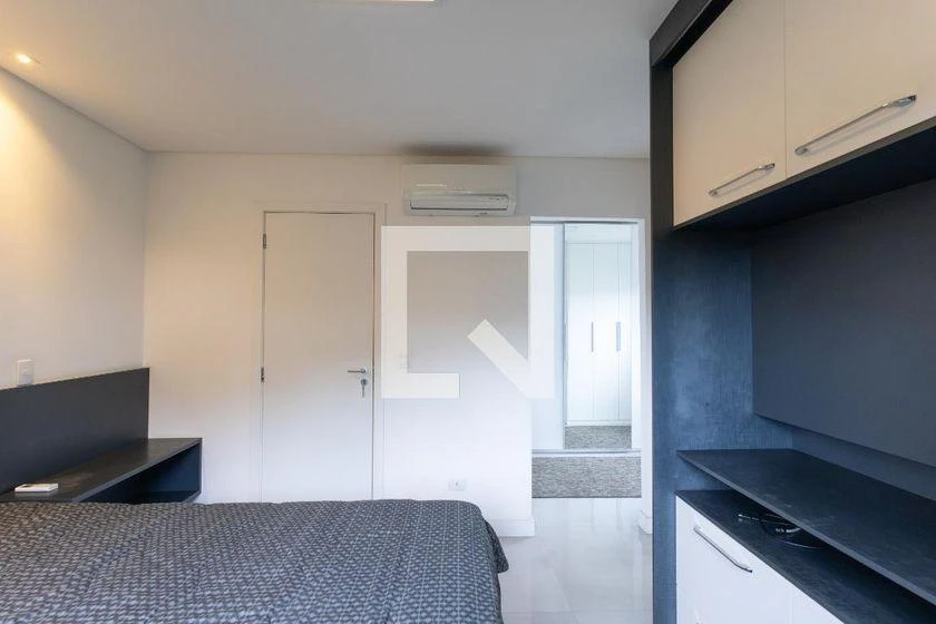 2-bedroom apartment with a park view — photo 15