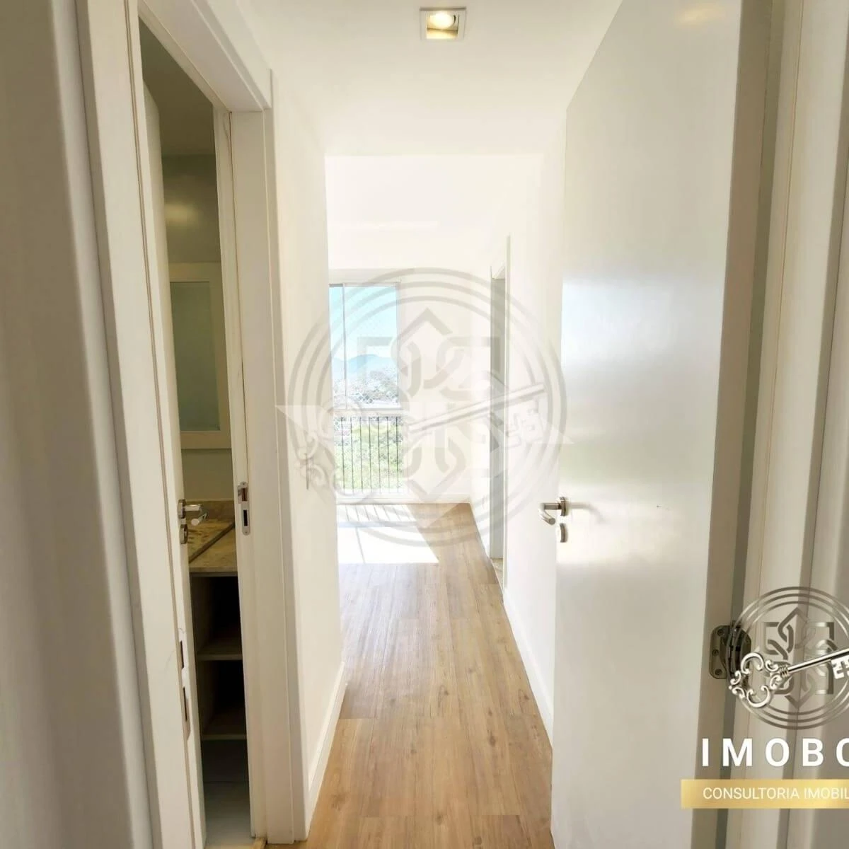 166 m² apartment with 3 bedrooms and a balcony — photo 10