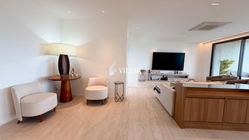 3-bedroom apartment with a water view in Rio de Janeiro — photo 34