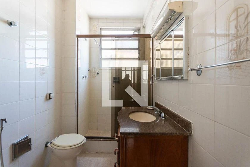Apartamento de 2 quartos com cozinha separada e 70 m² — photo 13