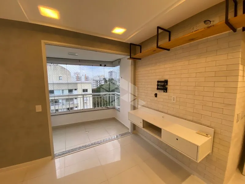 Apartamento de 81 m² con suite y 1 plaza de parking — photo 2