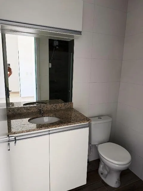 1-bedroom apartment with open-plan kitchen and parking — photo 9