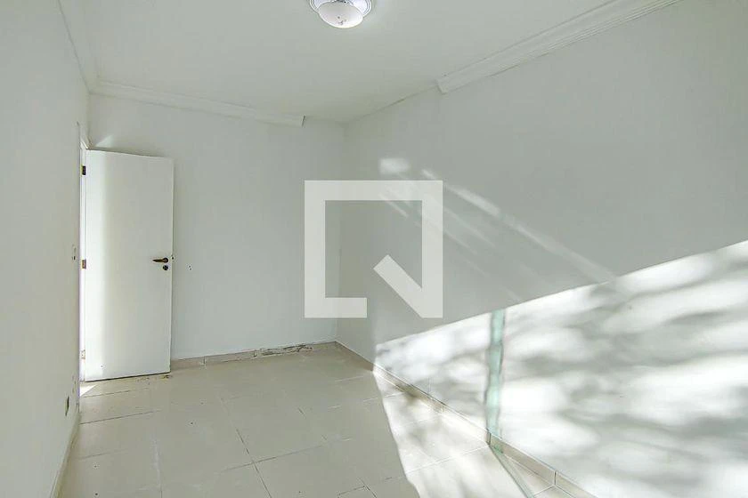Rental house with 3 bedrooms and 217 m² — photo 29