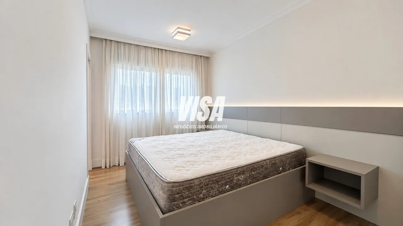 Apartment on the 17th floor with floor-to-ceiling windows — photo 44
