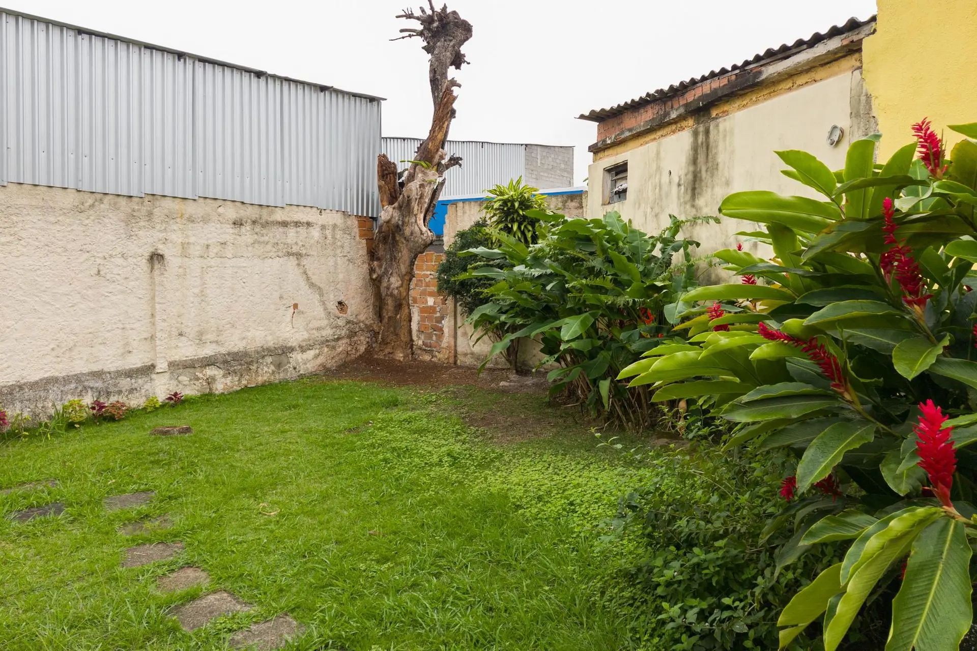 Furnished house, 250 m², with a jacuzzi — photo 32