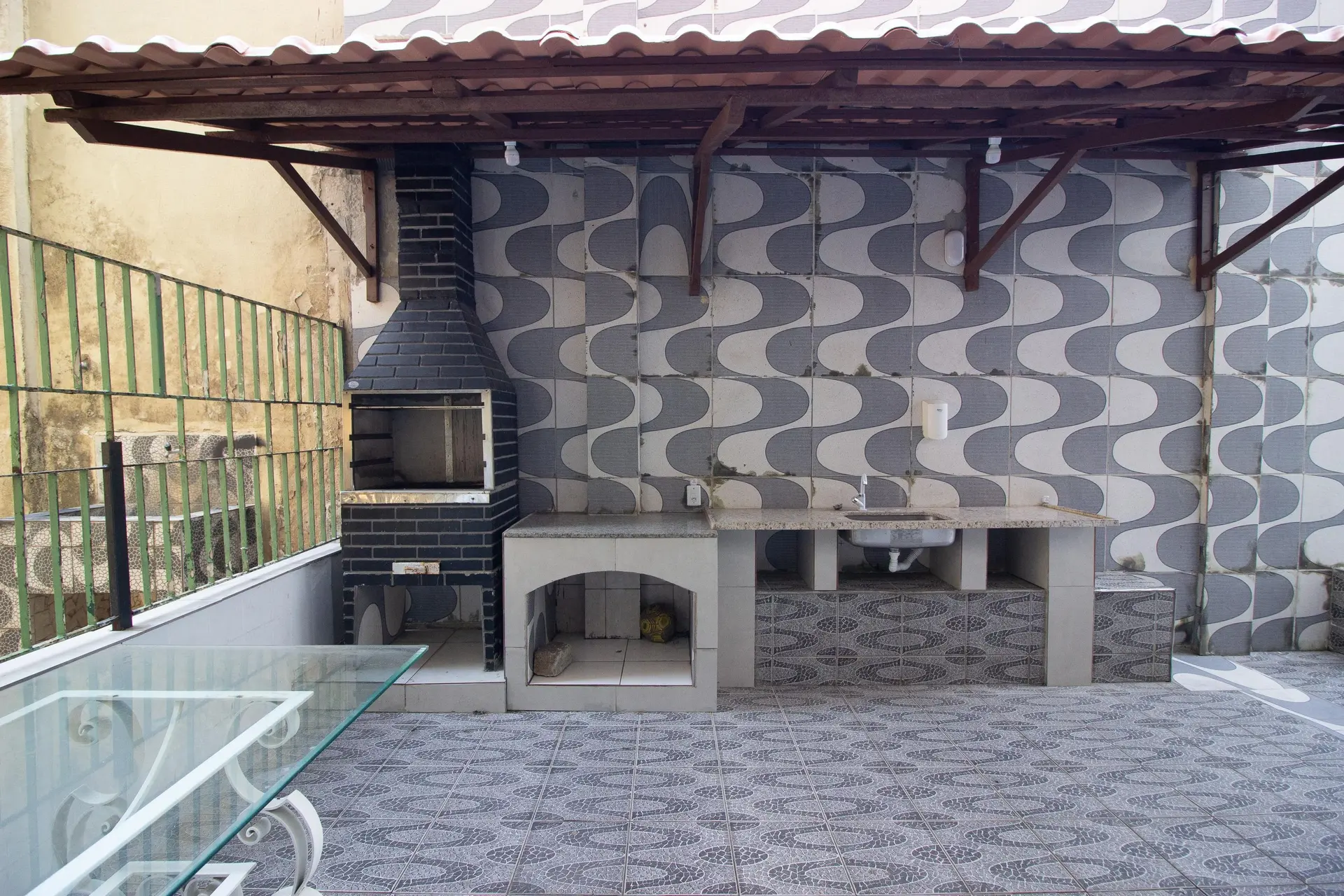 Furnished 2-bedroom apartment with 1 parking space — photo 22