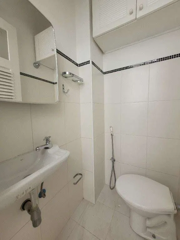 Apartamento com 2 dormitórios e 75 m², cozinha separada — photo 17