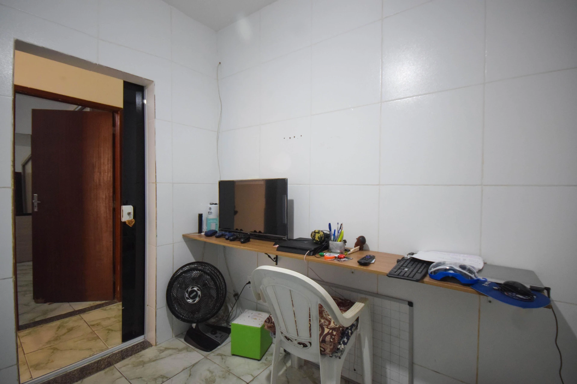 Furnished apartment with 2 bedrooms and private garden — photo 9