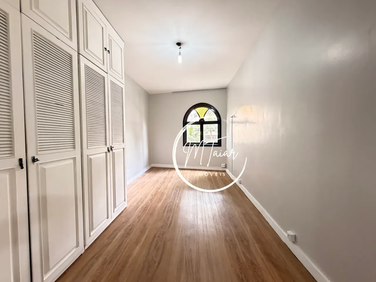 Рабочее место и 4 спальни: квартира 145 м² — photo 4