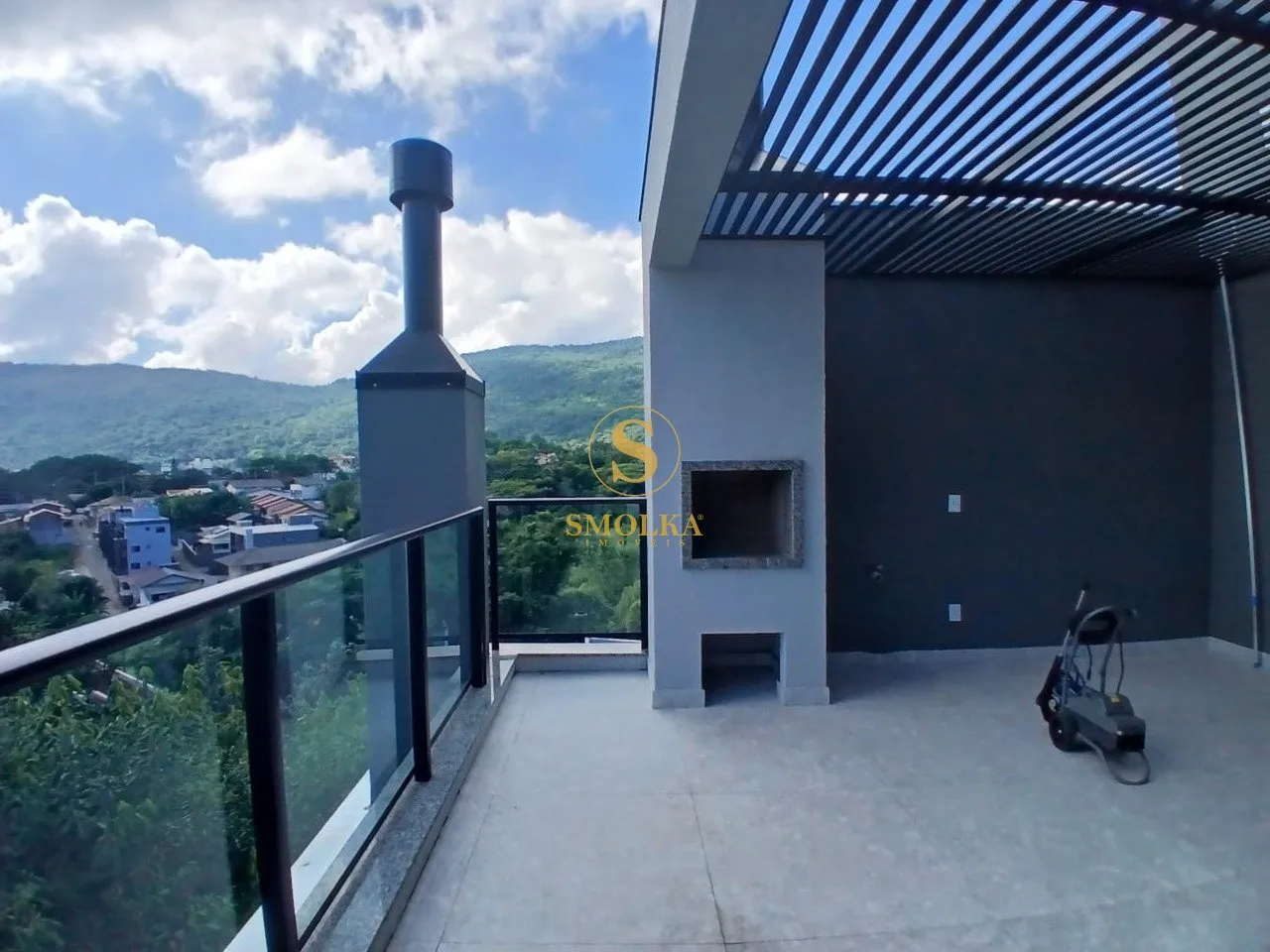 Furnished 66 m² apartment with 1 bedroom and 2 parking spots — photo 36