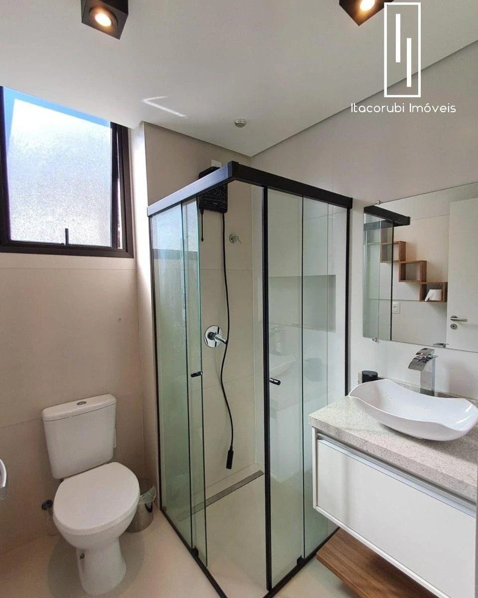 Furnished 1-bedroom apartment with open-plan kitchen — photo 4