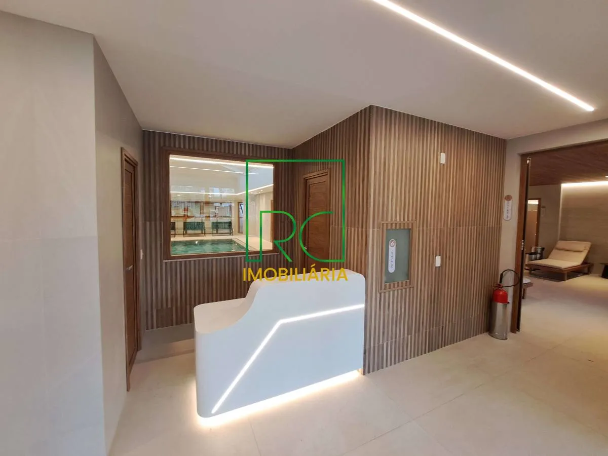 Water view in a 4-bedroom apartment, 360 m² — photo 24