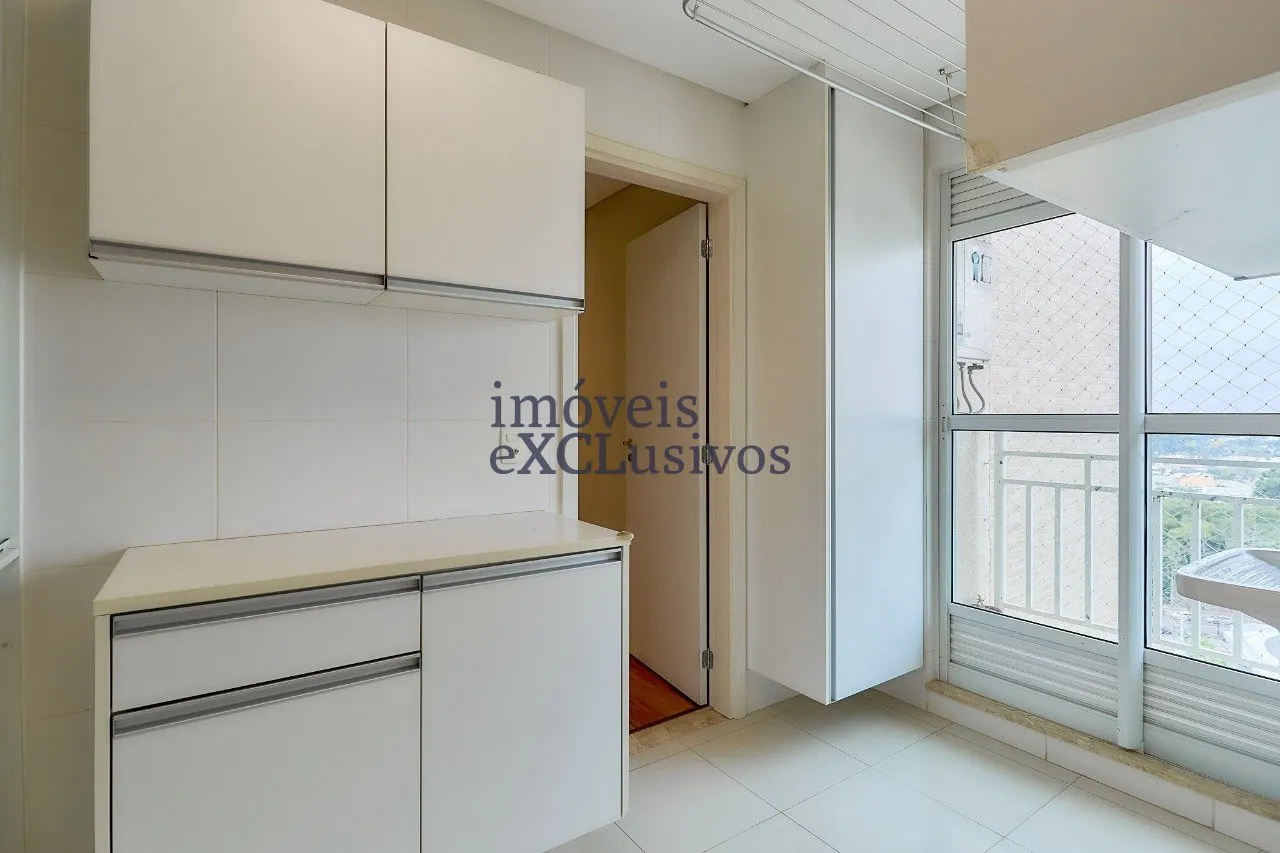 298 m² apartment with 4 bedrooms and laundry area — photo 11