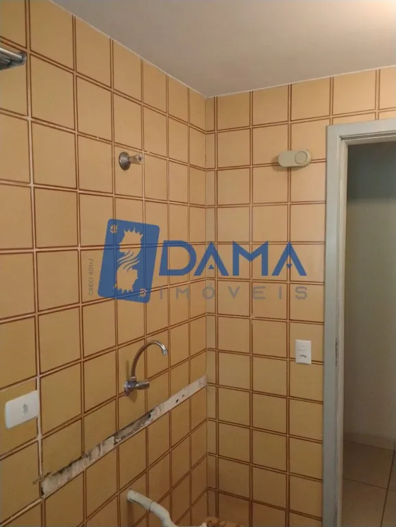 Apartamento com 3 quartos e área de lavanderia — photo 25