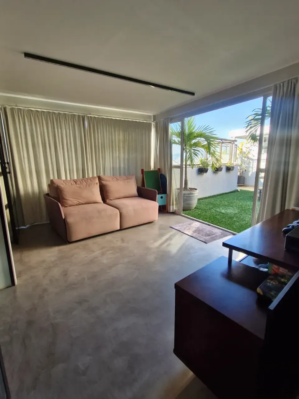 Furnished 4-bedroom apartment with 178 m² — photo 18