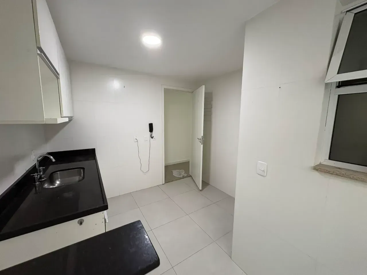 Apartamento sem mobília com 3 quartos e 2 banheiros — photo 4