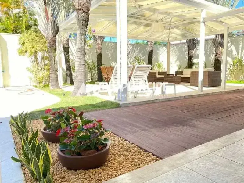 Duplex house with 5 bedrooms and a glass-enclosed balcony — photo 17