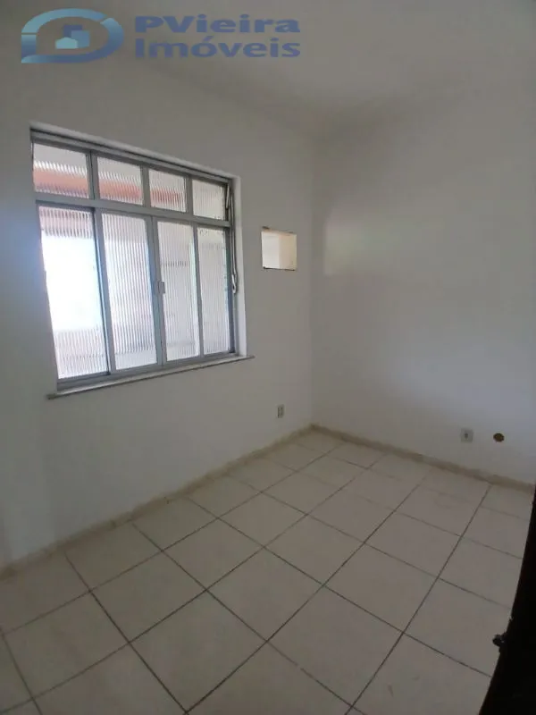 2-bedroom apartment with a mountain view — photo 20