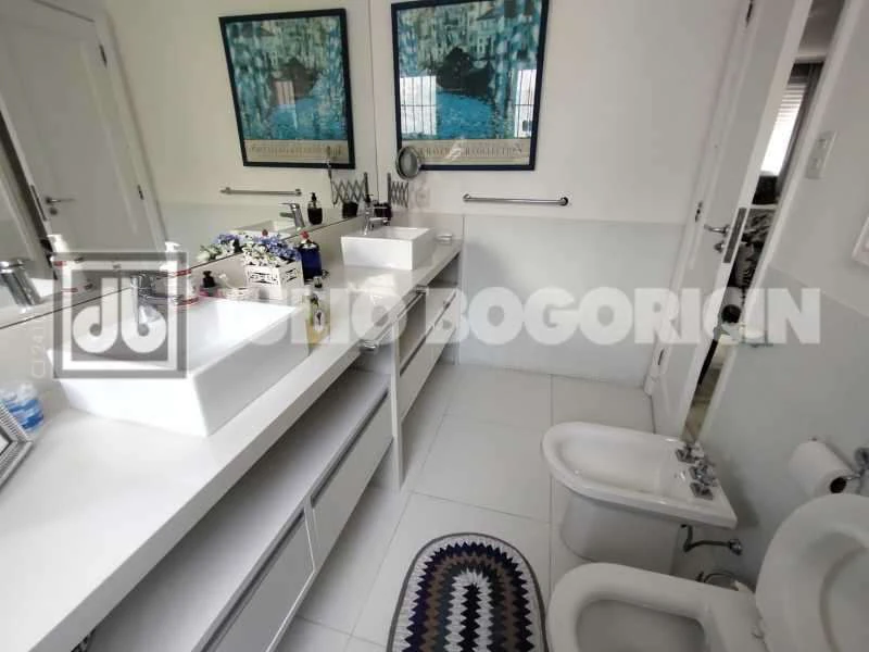 423 m² apartment with 4 bedrooms and 3 en-suites — photo 2