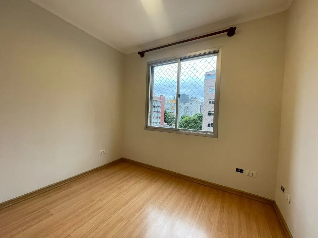 3-bedroom apartment, 1 with its own bathroom, 90 m² — photo 21