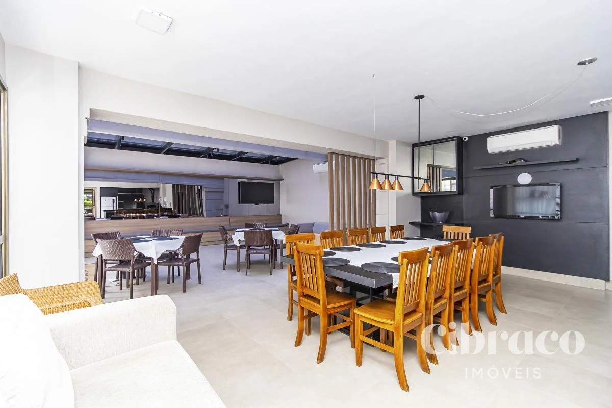 Apartamento de 2 quartos com varanda envidraçada — photo 2