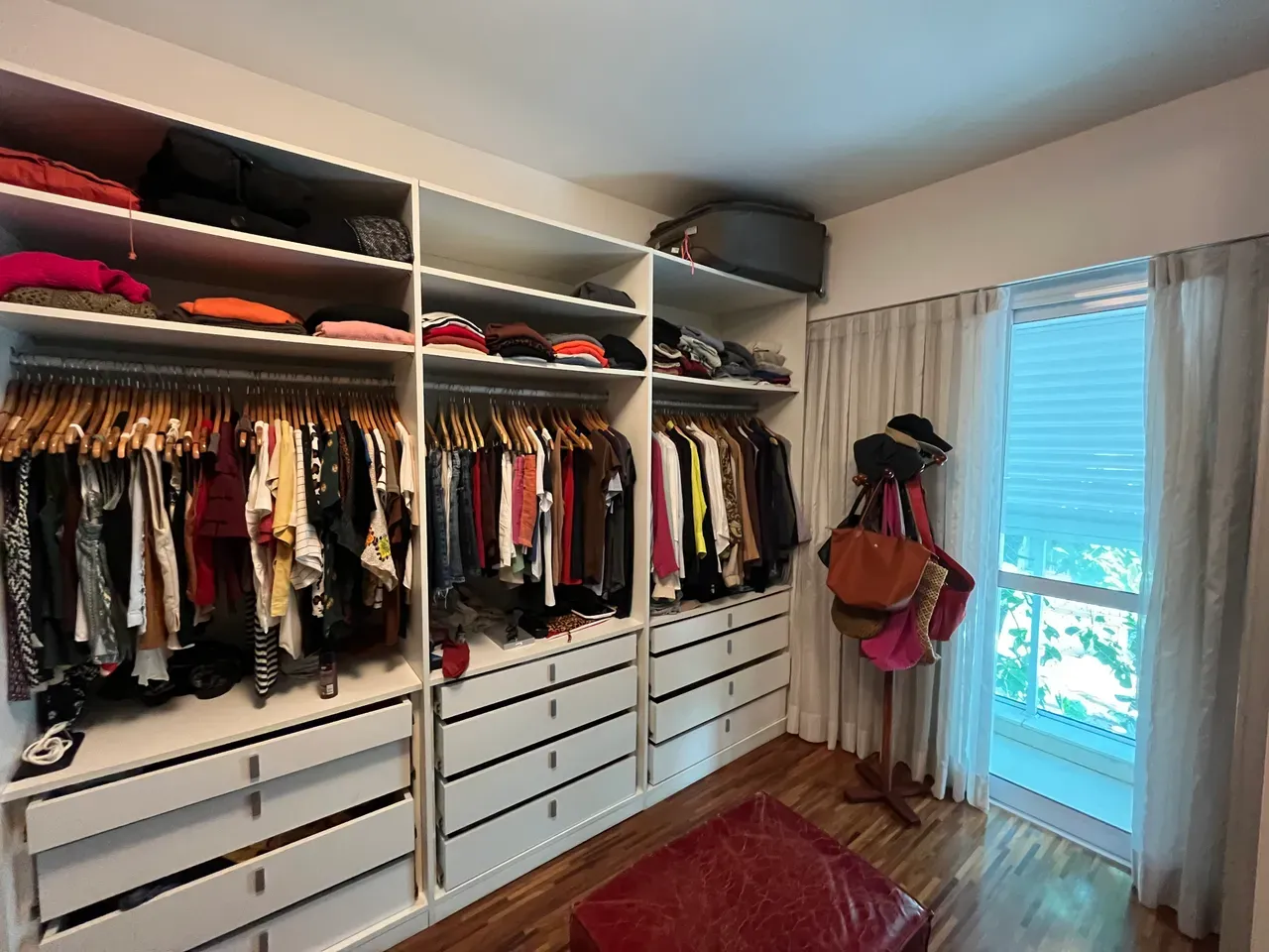 Furnished apartment, 240 m², with a washing machine — photo 26