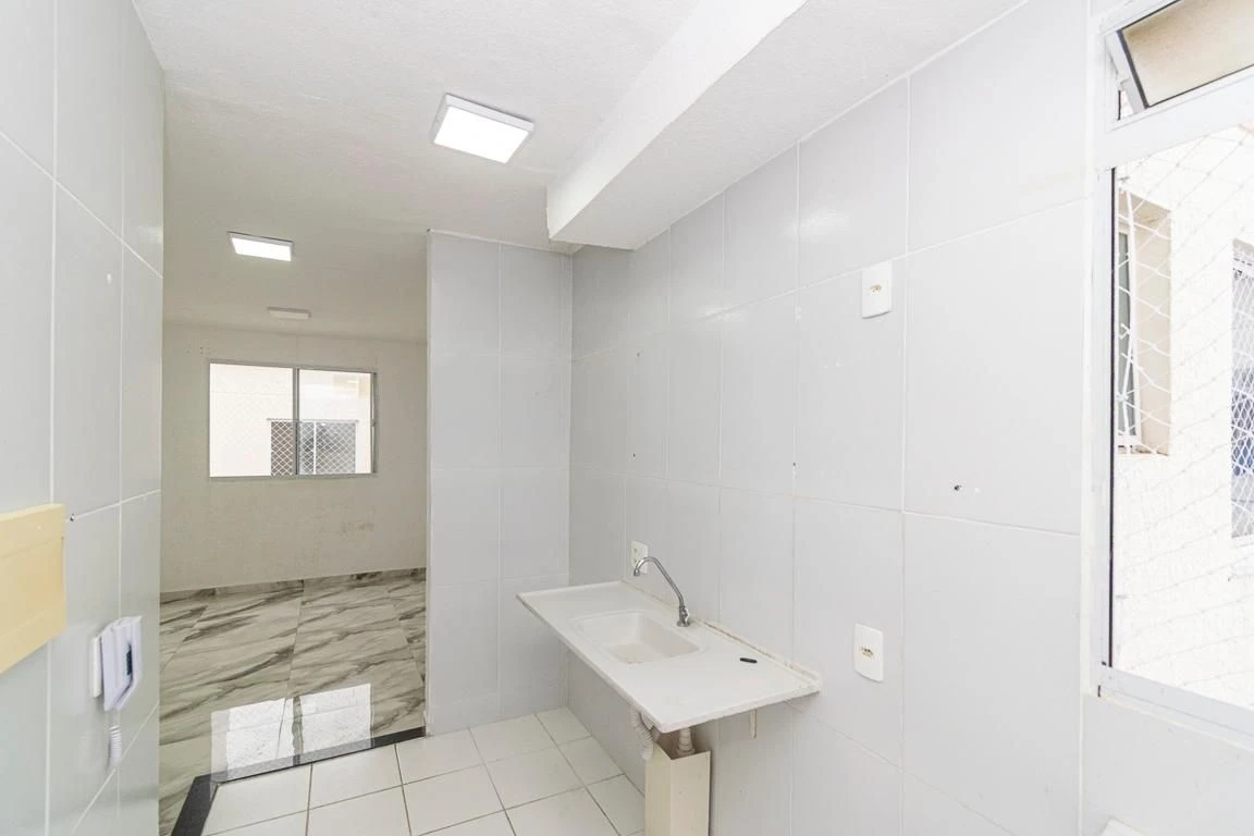 2-bedroom apartment with 1 bathroom, no parking — photo 3