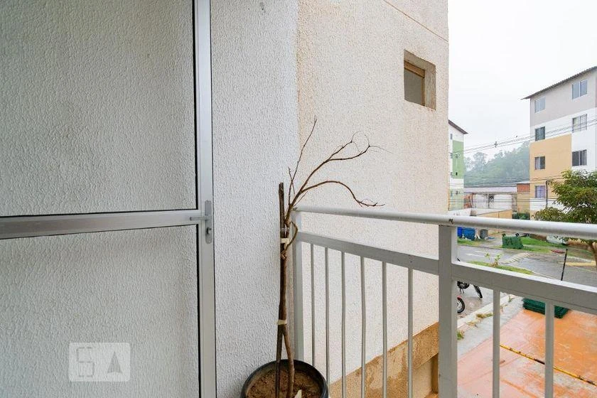 2-bedroom apartment in a building with a pool — photo 15