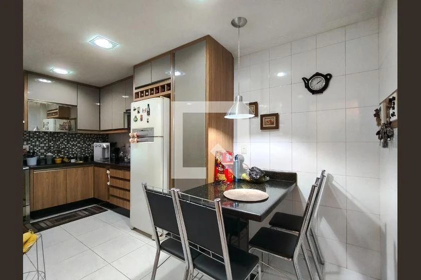 Furnished house with 3 bedrooms, 180 m² and 1 parking spot — photo 7