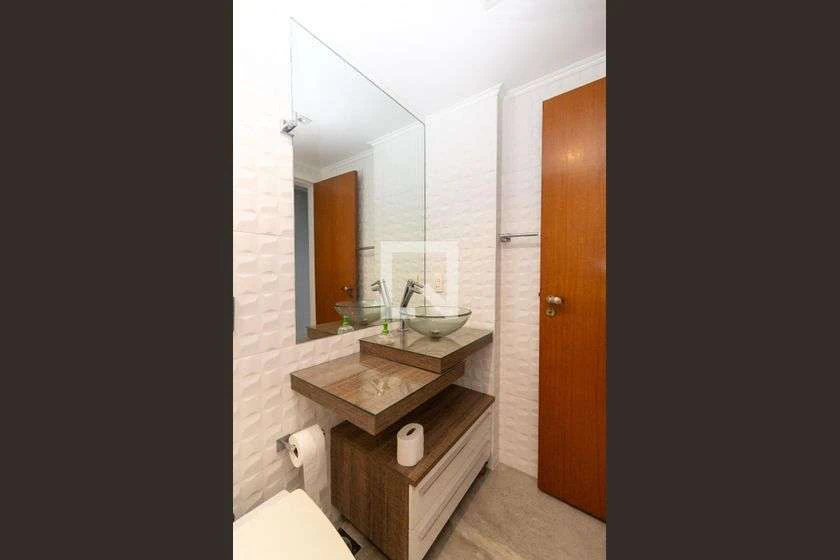 Квартира 244 м² с 4 спальнями и отдельной кухней — photo 24