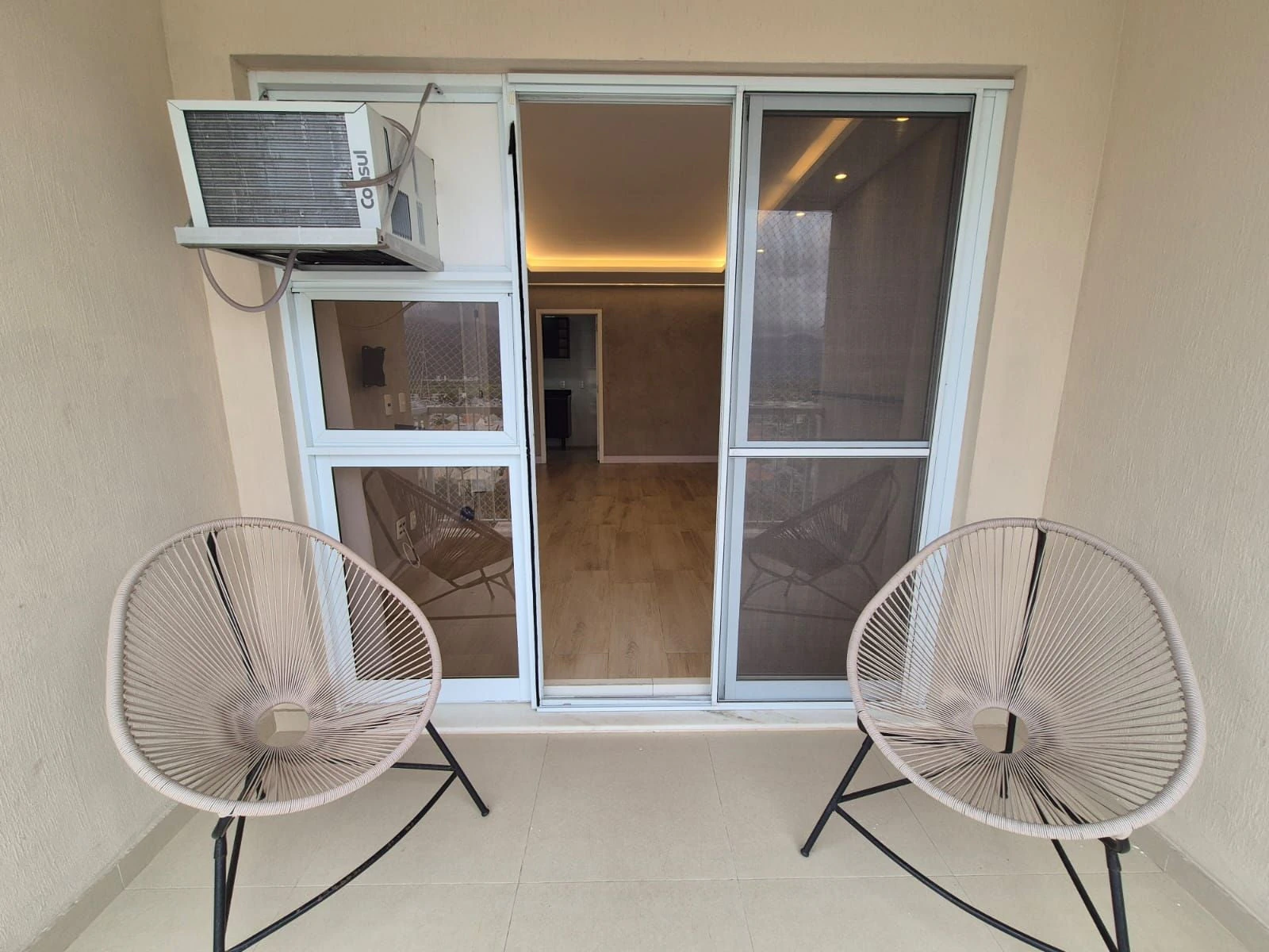 Квартира 74 м² з власним басейном та заскленим балконом — photo 12