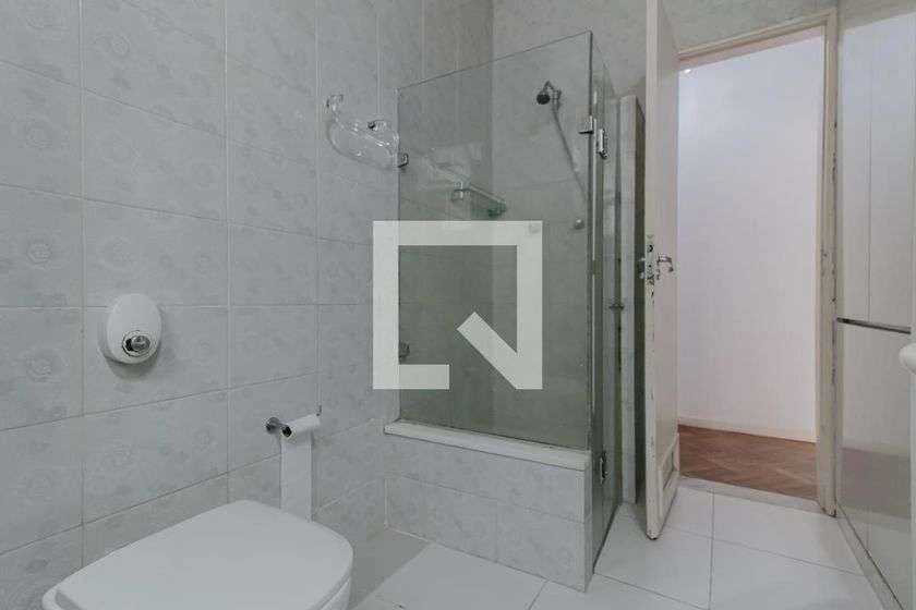 Rental apartment with 3 bedrooms, 160 m² and balcony — photo 29