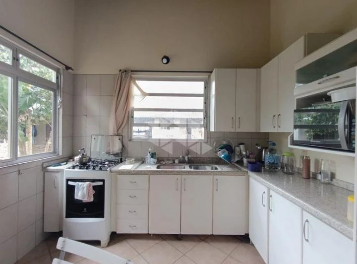 360 m² house with balcony and built-in grill — photo 6
