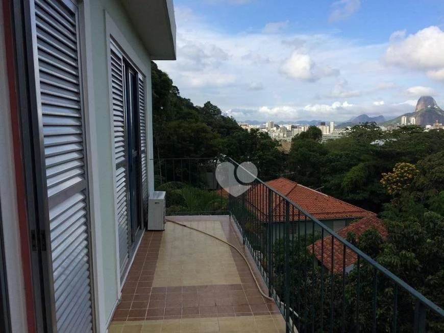 Casa mobiliada com 4 quartos e 2 suítes — photo 17