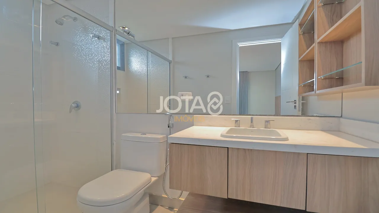 2-bedroom apartment with balcony and private BBQ — photo 15