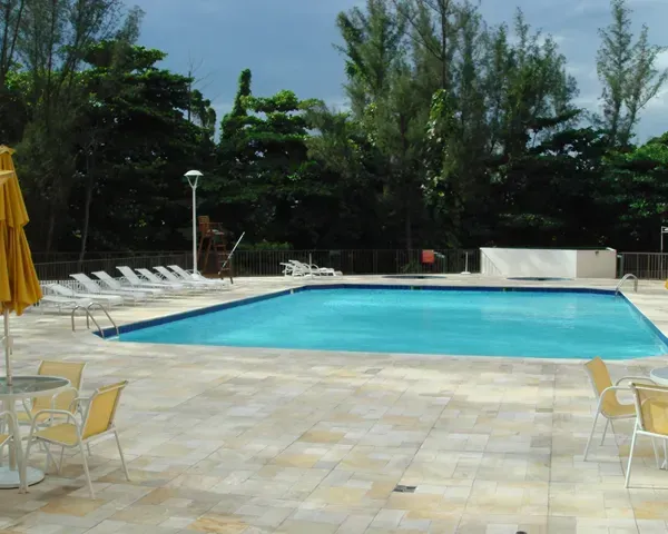 Furnished apartment with 2 bedrooms and 2 parking spaces — photo 31