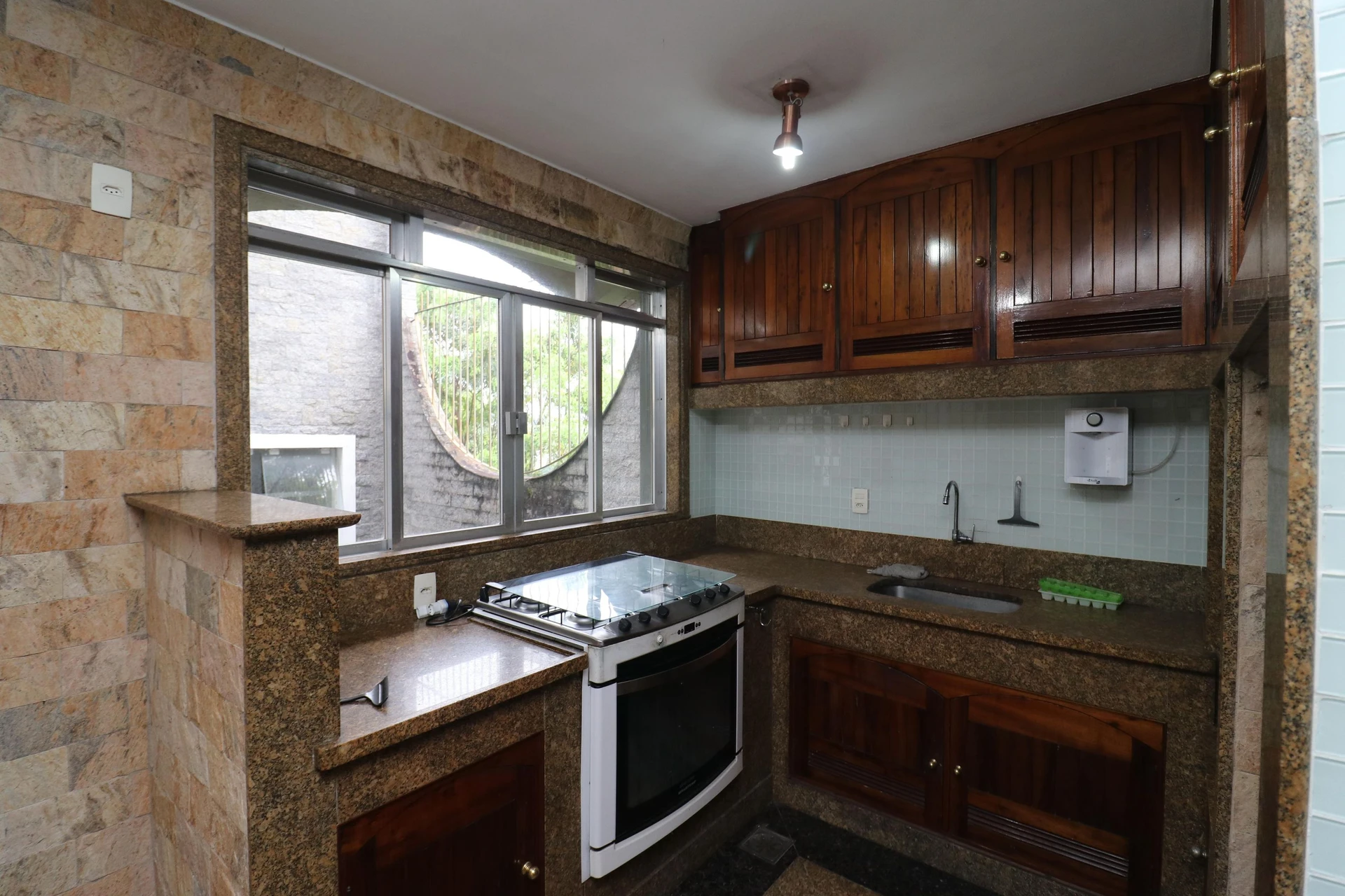 Vestidor y 5 dormitorios: casa de 420 m² — photo 14