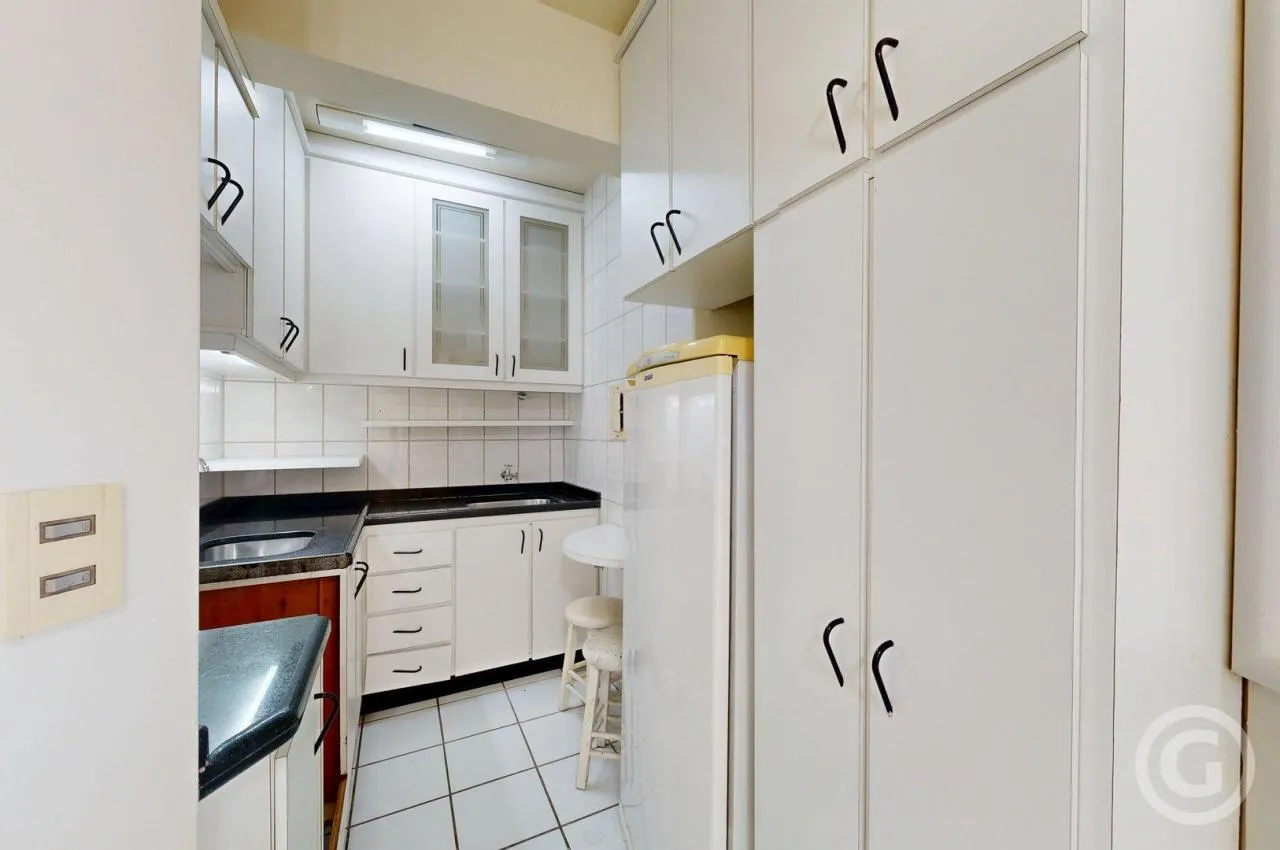 Apartamento de 32 m² com sacada e sala climatizada