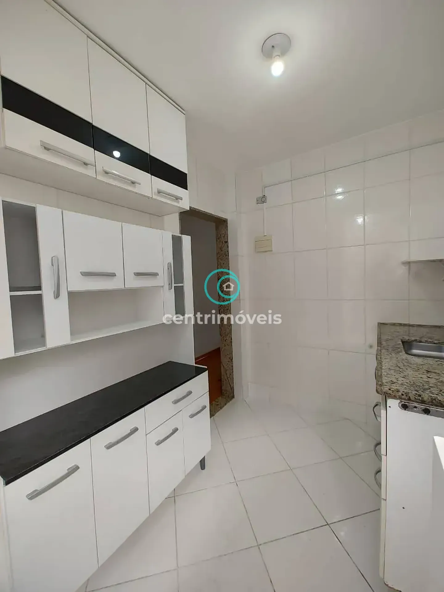 Wood or laminate floors in a 2-bedroom apartment, 50 m² — photo 25