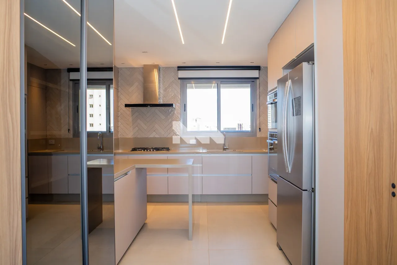 3-suite apartment with 231 m², 2 parking spaces — photo 12