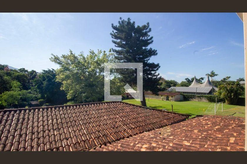 Unfurnished house with 3 bedrooms and 5 baths, 1500 m² — photo 48