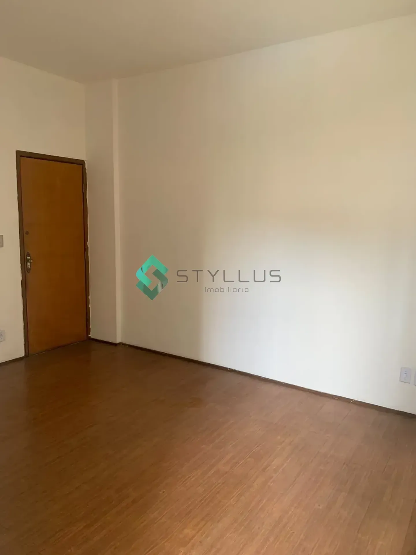 Apartment, 60 m², with wood or laminate floors — photo 14
