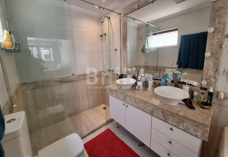 Furnished apartment 267 m² with 3 bedrooms and views — photo 36