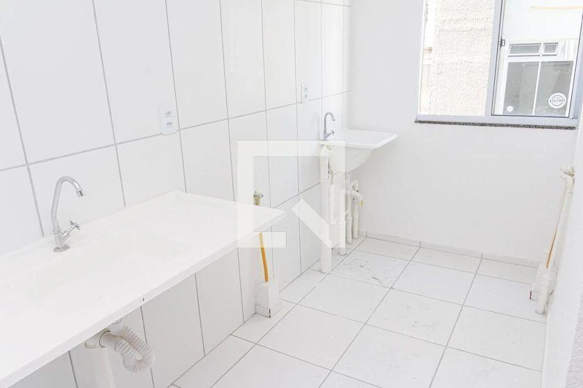 Unfurnished 2-bedroom apartment with 45 m² and wood floors — photo 49