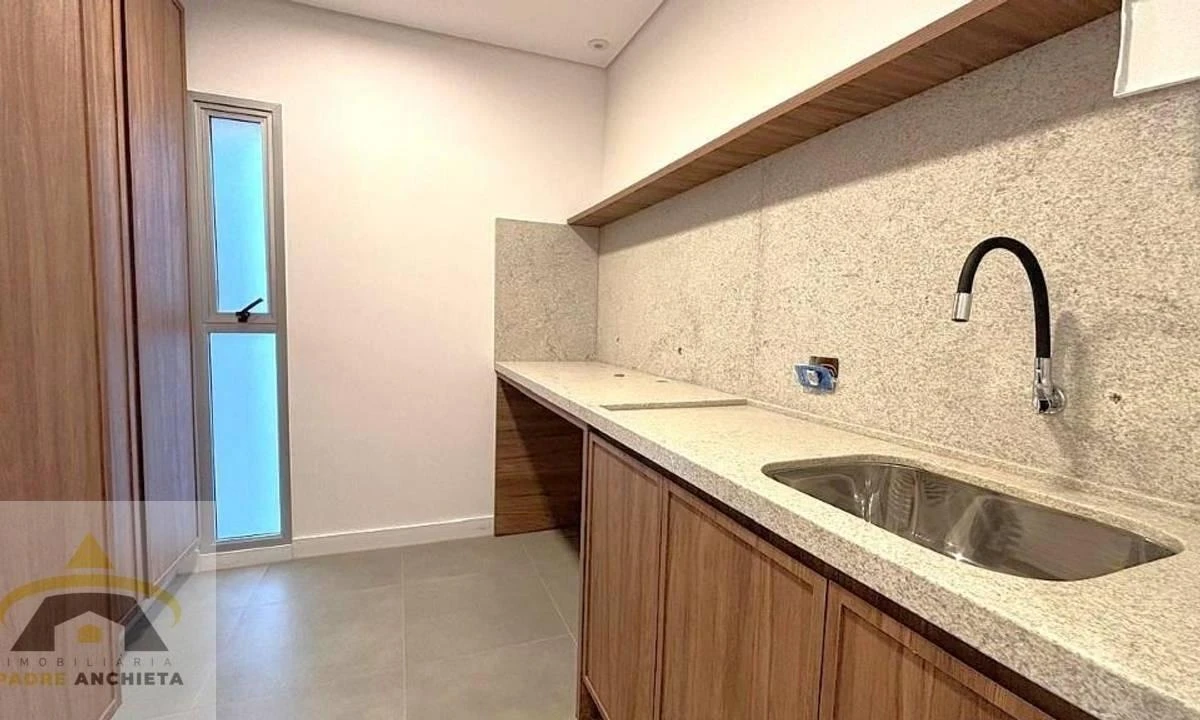 2-bedroom apartment with a washing machine in Curitiba — photo 28