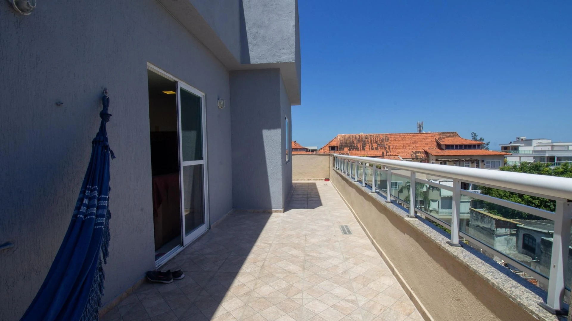 Apartamento mobiliado de 3 quartos com varanda e vista — photo 8